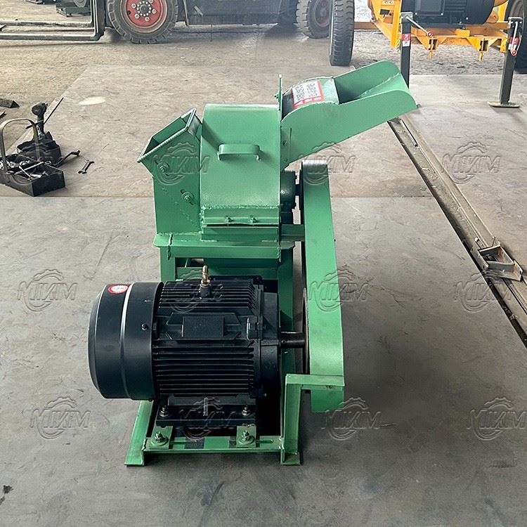 Wood Chip Shredder Hammer Mill Machine With Engine Motor Pump Core Components For Sale factory